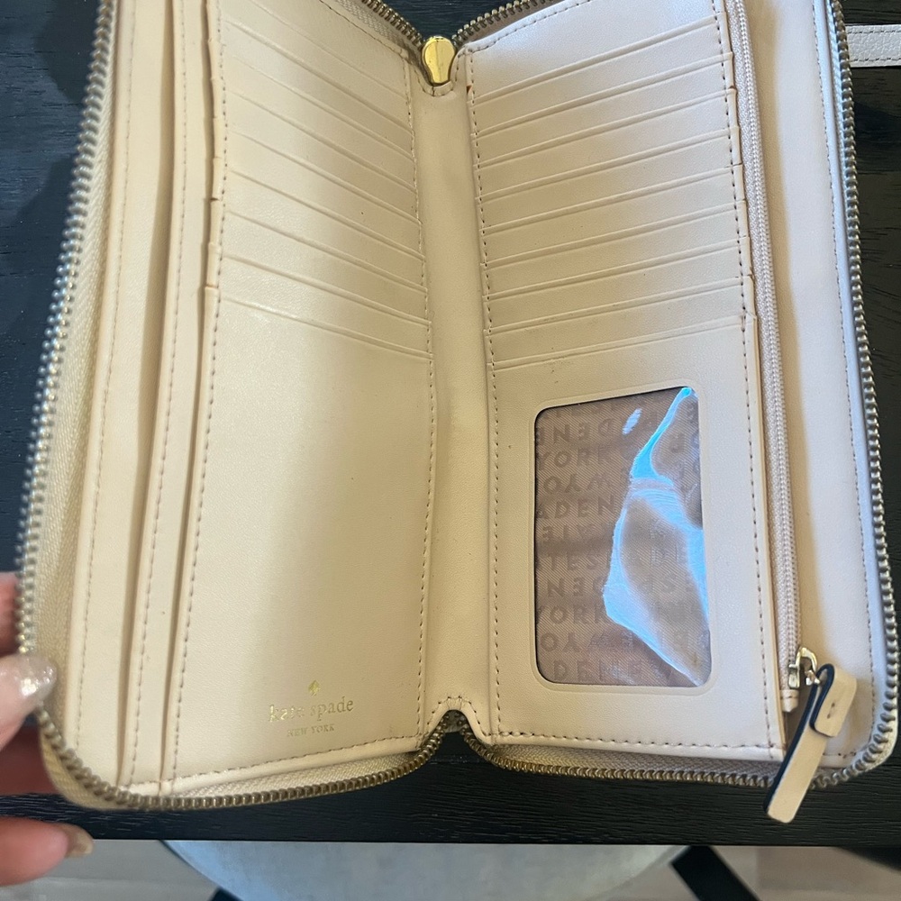 💜Authentic Kate Spade wallet - Picture 5 of 7